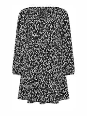 Yours Curve Black Dark Textured Dress - Image 5 of 5
