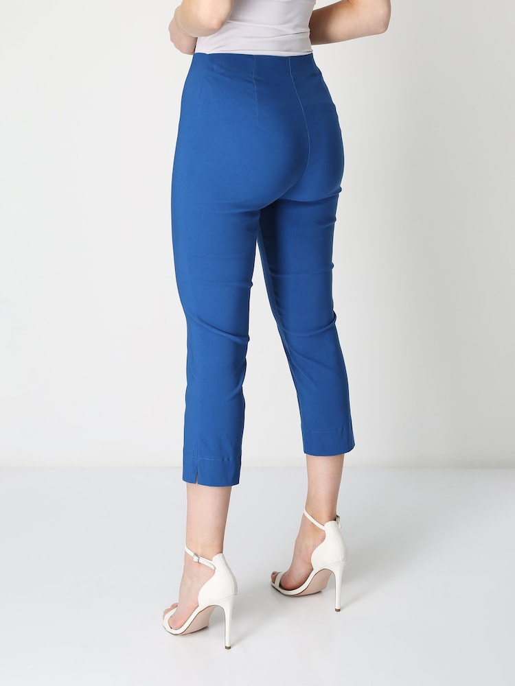 Blau, Grund - Roman – Cropped-Hose mit Stretch in Capri-Länge - Bild 2 von 4 Blau, Grund - Roman – Cropped-Hose mit Stretch in Capri-Länge - Bild 2 von 4