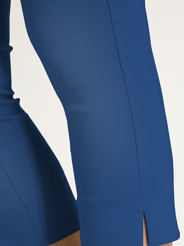 Roman Blue Ground Cropped Stretch Capri Trousers - Image 5 of 5