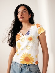 Florales Muster - 100% Cotton Short Sleeve Lettuce Edge T-Shirt - Bild 1 von 5