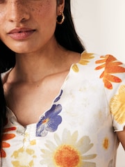 Florales Muster - 100% Cotton Short Sleeve Lettuce Edge T-Shirt - Bild 3 von 5