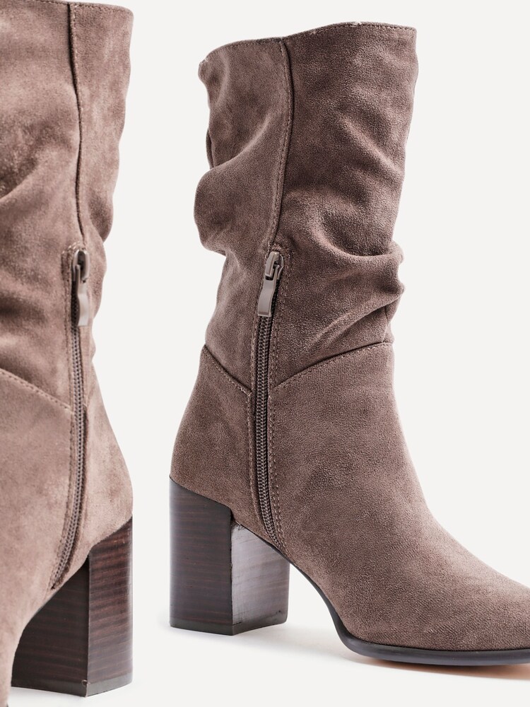 Linzi Brown Wisteria Western Style Ruched Ankle Boots With Leather Stacked Heel - Image 5 of 5