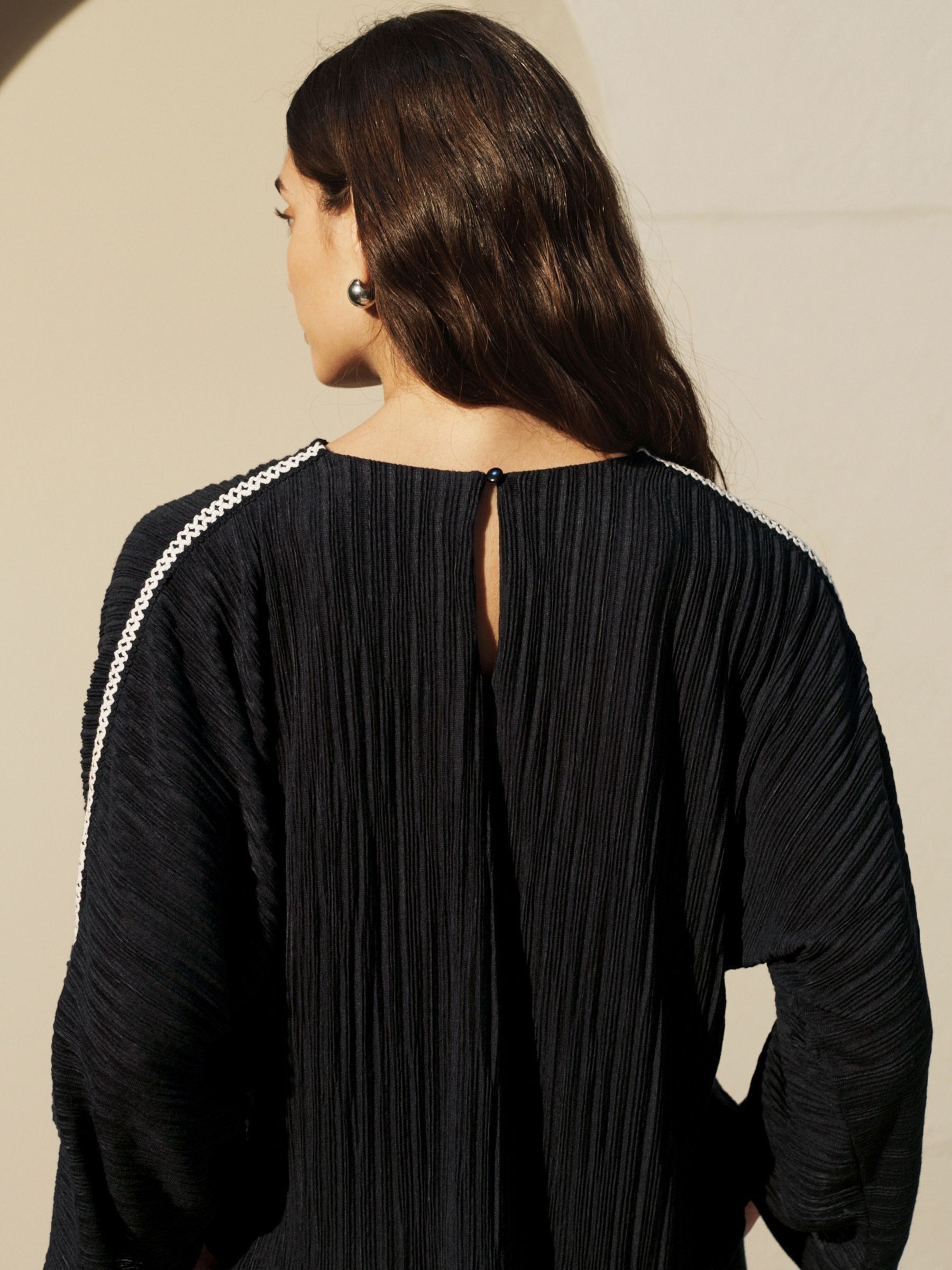 black crochet long sleeve top
