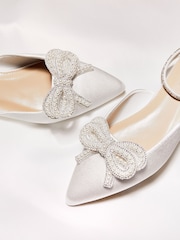 Linzi Cream Bridal Lalita Flat Mules With Pearl Embellished Front Bow - Image 6 of 7