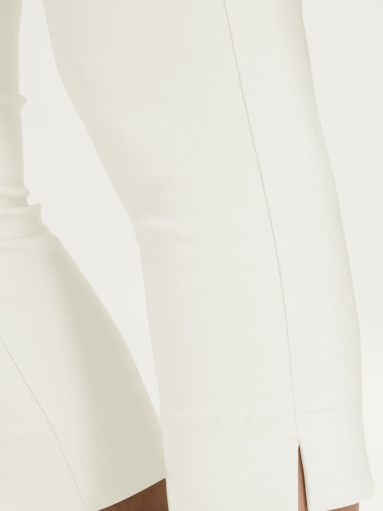 Roman White Chrome Cropped Stretch Capri Trousers - Image 4 of 4