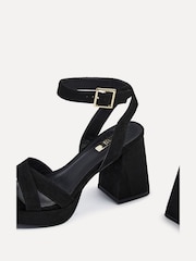 Linzi Black Giselle Platform Heeled Sandals With Cross Front Straps - Image 5 of 5