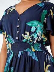 Roman – Midikleid mit Raffung und floralem Print, Petite - Bild 5 von 5