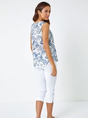 Roman Blue Sleeveless Floral Print Vest - Image 3 of 5