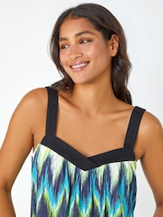 Roman Green Contrast Zig Zag Stretch Cami Top - Image 4 of 5