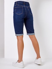 Pantalones cortos romanos esenciales hasta la rodilla - Imagen 2 de 4