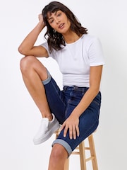 Pantalones cortos romanos esenciales hasta la rodilla - Imagen 4 de 4