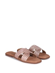 Dourado - Linzi Nevada Flat Sandals With Embellished Front Strap - Imagem 3 de 4