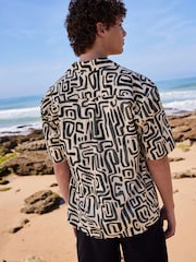 Black/Ecru Printed Short Sleeve Shirt With Cuban Collar - Image 2 of 6