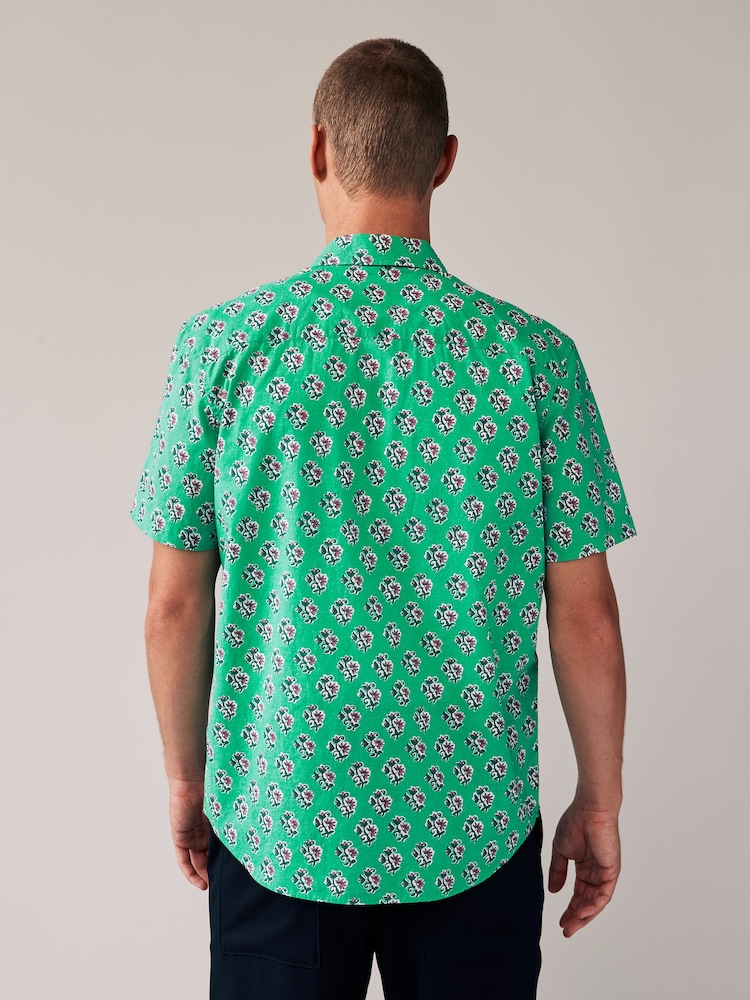 Green 100% Cotton Floral Print Short Sleeve 100% Cotton Shirt - Image 2 of 7 Green 100% Cotton Floral Print Short Sleeve 100% Cotton Shirt - Image 2 of 7