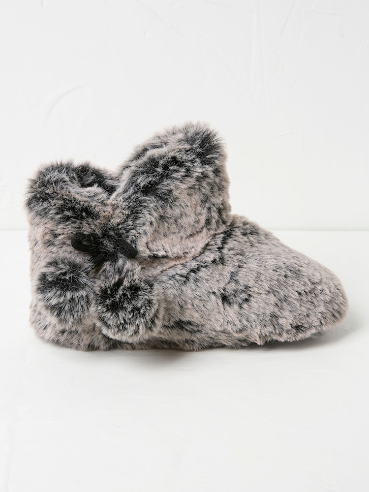 FatFace Farah Oatmeal Faux Fur Boots - Image 1 of 2 FatFace Farah Oatmeal Faux Fur Boots - Image 1 of 2
