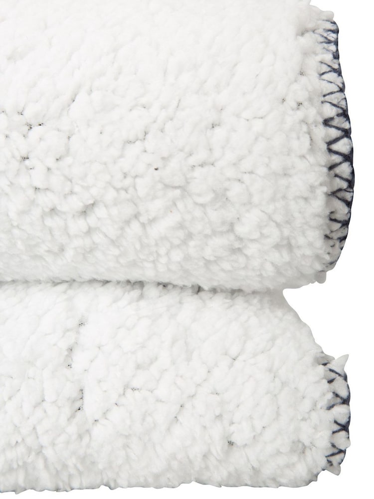 Mountain Warehouse Blue Double Fleece Melange Winter Blanket - Image 3 of 3