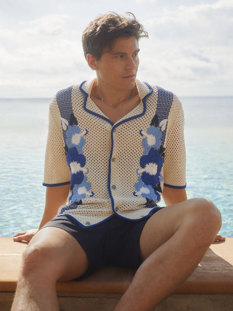 Reiss Ecru/Blue Love Ché Open-Stitch Jacquard Cuban Collar Shirt - Image 1 of 6