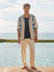 Reiss Ecru/Blue Love Ché Open-Stitch Jacquard Cuban Collar Shirt - Image 3 of 6