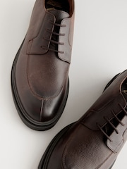 rjava - Predpasnik iz tumbled leather čevlji - Slika 5 iz 6