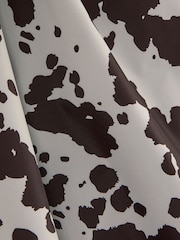 Regatta Chocolate Brown Oversized Waterproof Borg Fleece Lined Changing Robe - Image 10 of 10