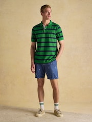 Grün gestreift - Joules Woody Polo-Shirt aus Baumwoll-Piqué - Bild 3 von 8