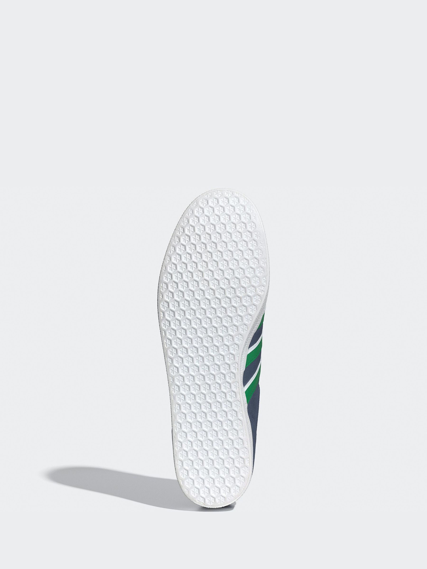 Outsole adidas store