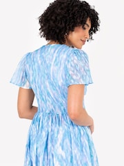 Lovedrobe V-Neck Angel Sleeve Maxi Dress With Trims - Image 4 of 5