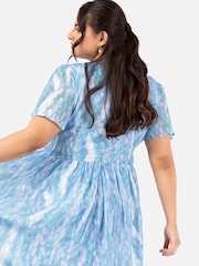 Lovedrobe V-Neck Angel Sleeve Maxi Dress With Trims - Image 4 of 4