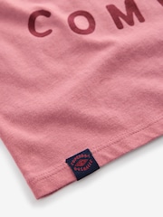 تيشِرت مناسب للعمل مزيّن بطبعة من Superdry - صورة 3 من 4