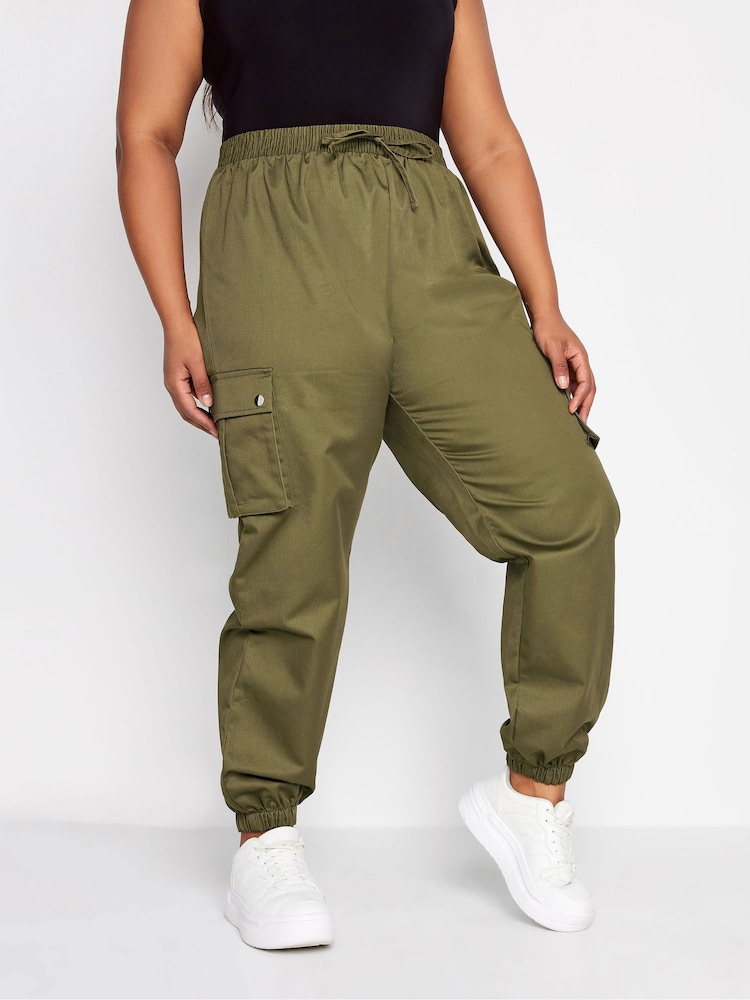 Grün - Yours Curve Gewebte Cargo-Hose mit Bündchen - Bild 1 von 3 Grün - Yours Curve Gewebte Cargo-Hose mit Bündchen - Bild 1 von 3