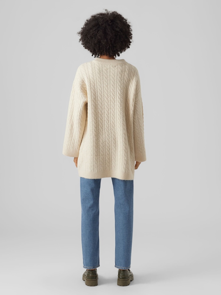 VERO MODA Cream Longline Cable Knit Cosy Tunic Jumper - Image 2 of 5 VERO MODA Cream Longline Cable Knit Cosy Tunic Jumper - Image 2 of 5