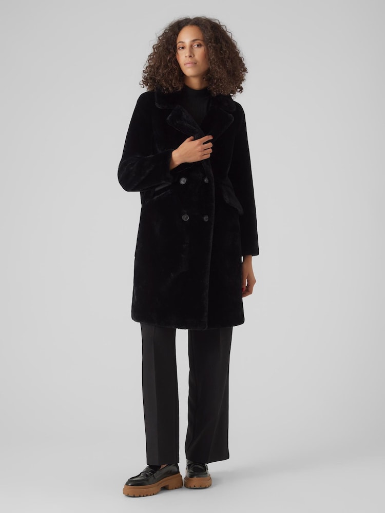 VERO MODA Black Longline Button Up Faux Fur Coat - Image 3 of 5