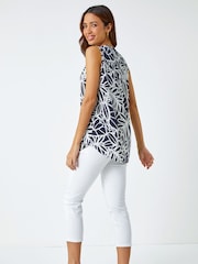 Roman Blue/White Textured Linear Print Sleeveless Top - Image 3 of 5