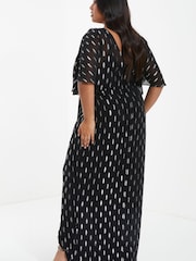 Quiz Black Curve Chiffon Foil Midi Dress With Cape Sleeve - Image 2 of 3