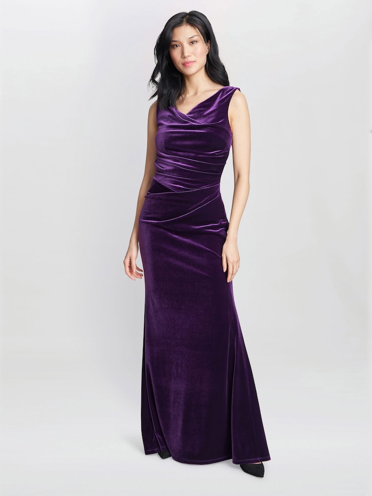 Gina Bacconi Selena Samt-Maxikleid, Violett - Bild 1 von 5 Gina Bacconi Selena Samt-Maxikleid, Violett - Bild 1 von 5