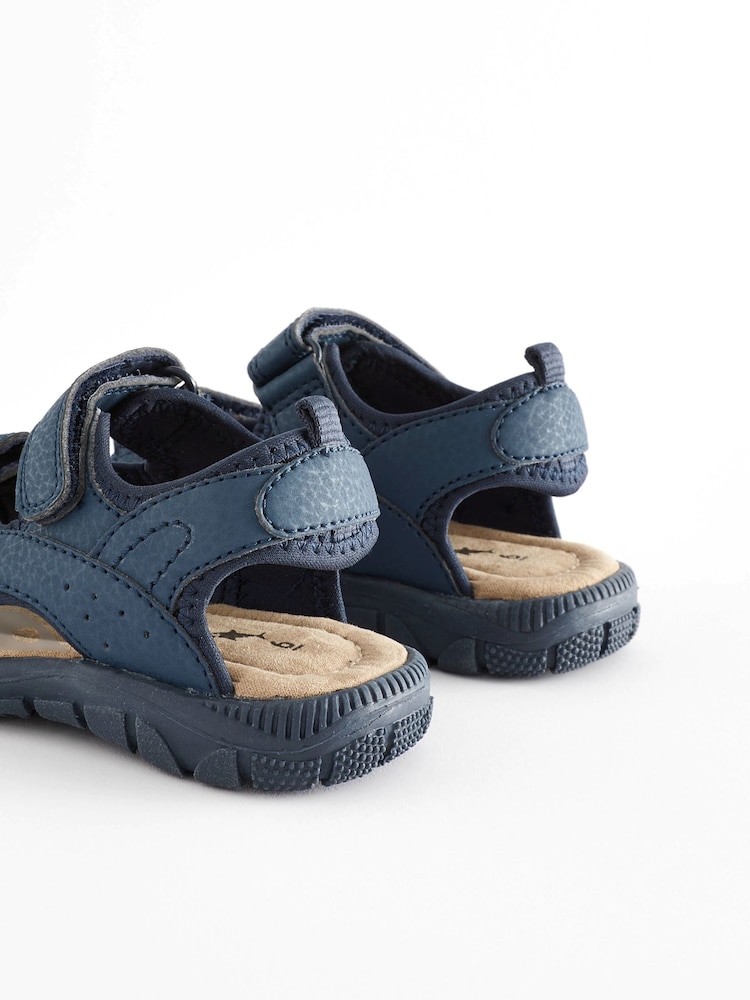 Marineblau - Trekking-Sandalen mit Klettverschluss - Bild 6 von 6 Marineblau - Trekking-Sandalen mit Klettverschluss - Bild 6 von 6