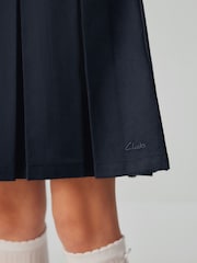Clarks School Trägerkleid mit Reißverschluss vorne - Bild 6 von 7