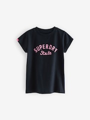 متعدد الألوان - حزمة من 3 تيشرتات من Superdry - صورة 2 من 9