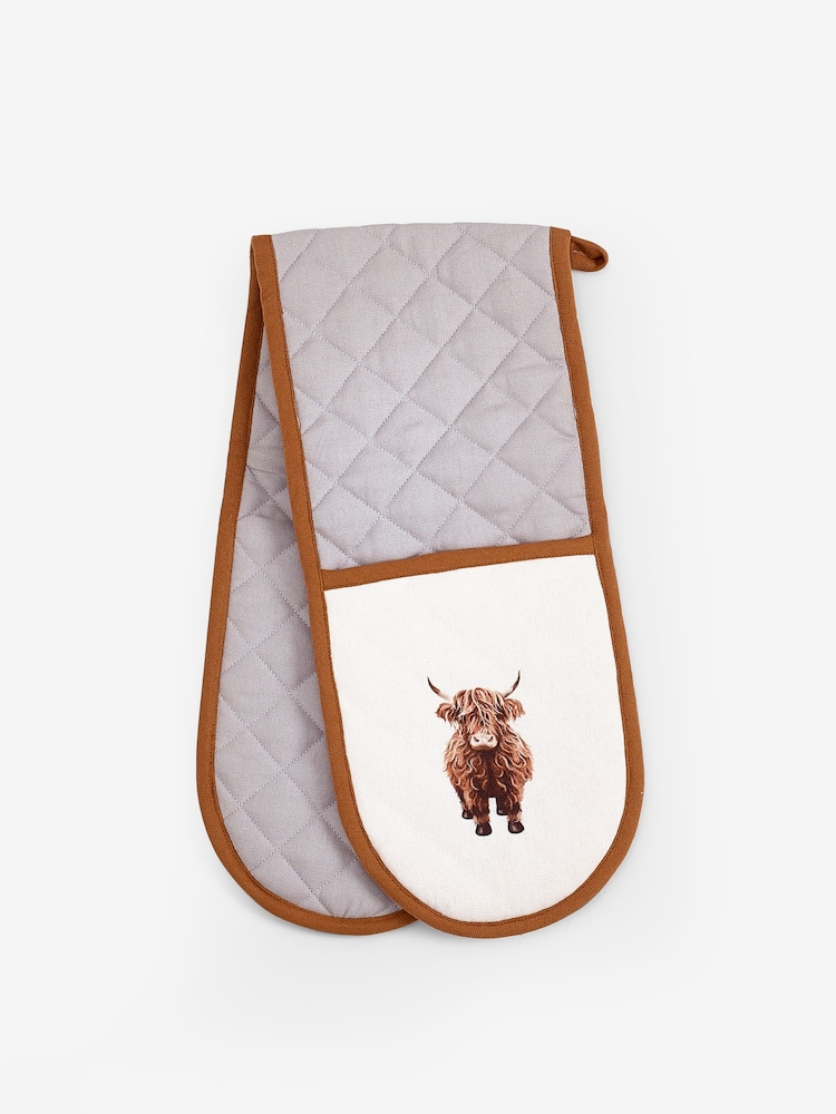 Natural Hamish the Highland Cow Oven Gloves - Image 2 of 2 Natural Hamish the Highland Cow Oven Gloves - Image 2 of 2