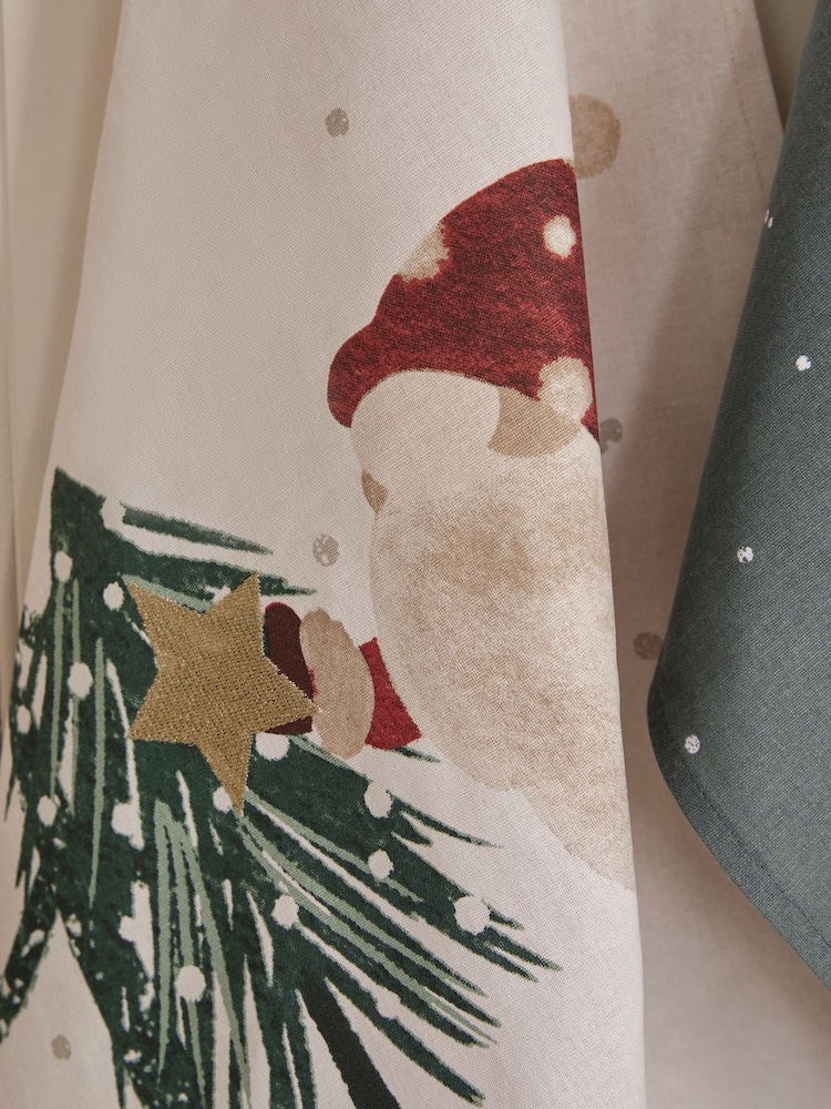Set of 2 Green Christmas Gonk Tea 100% Cotton Towels - Image 2 of 3