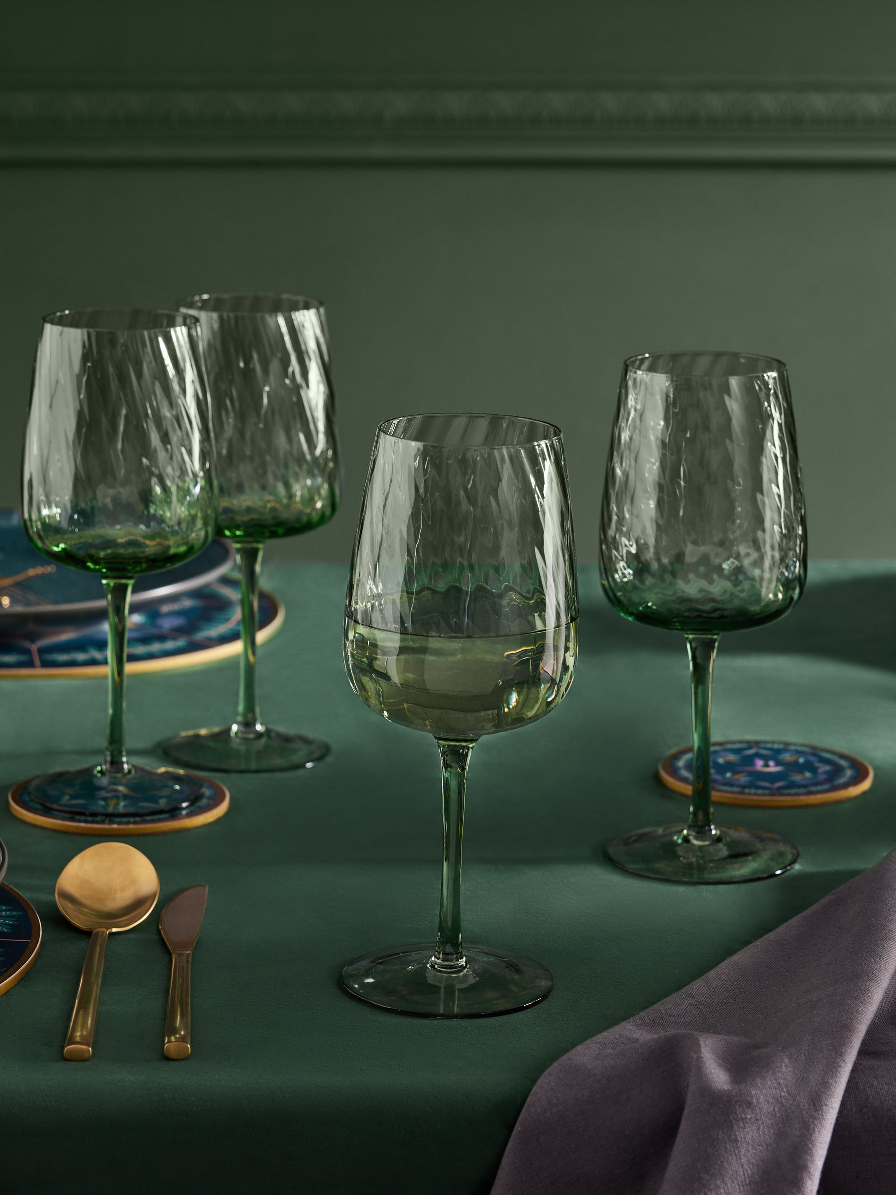 Next wine glasses shop