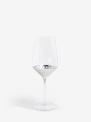 Set of 4 Silver Ellerie Hammered Tapered Wine Glasses - Image 4 of 4