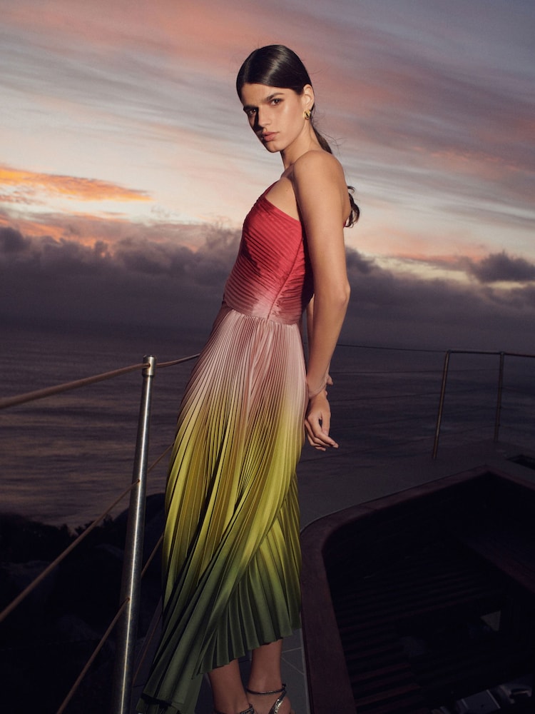 Regenbogenfarben - Plissiertes One-Shoulder-Kleid mit Farbverlauf für besondere Anlässe - Bild 1 von 5 Regenbogenfarben - Plissiertes One-Shoulder-Kleid mit Farbverlauf für besondere Anlässe - Bild 1 von 5