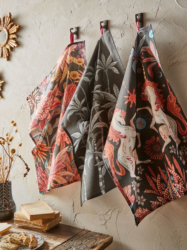 Joe Browns Black Endless Summer Print Tea Towels 3 Set - Image 1 of 6