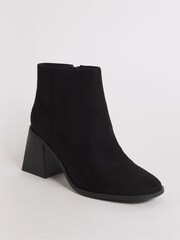 Simply Be Black Classic Heeled Ankle Boots in Extra Wide Fit - Image 2 of 4