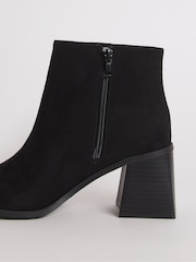 Simply Be Black Classic Heeled Ankle Boots in Extra Wide Fit - Image 4 of 4