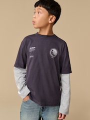 Reebok Boys Oversized Graphic Skater Long Sleeve T-Shirt - Image 1 of 9