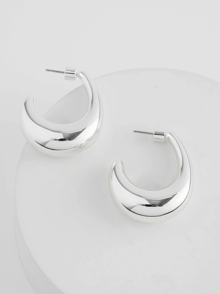 Silver Tone - Chunky Oval Hoops Earrings - Image 3 of 3 Silver Tone - Chunky Oval Hoops Earrings - Image 3 of 3