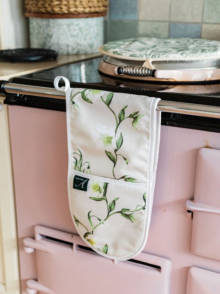 Avalon Home Natural Snowdrop and Hellebore Oven Glove - Image 1 of 5