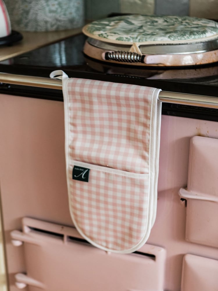 Avalon Home Pink Gingham Oven Glove - Image 2 of 5